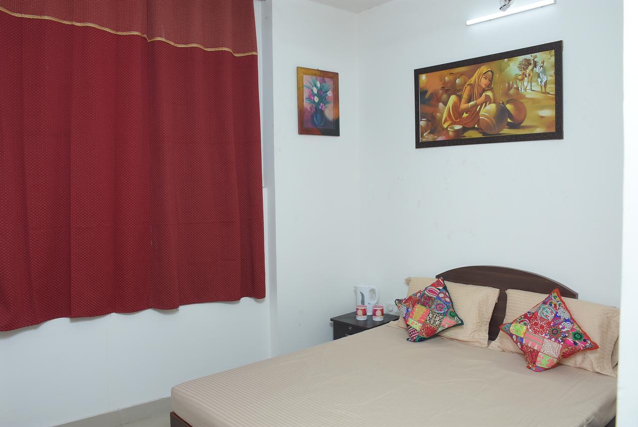 Bed and Breakfast Jaypore House Нью-Дели Экстерьер фото